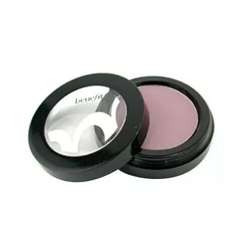 Benefit Silky Powder Eye Shadow in Guess Again