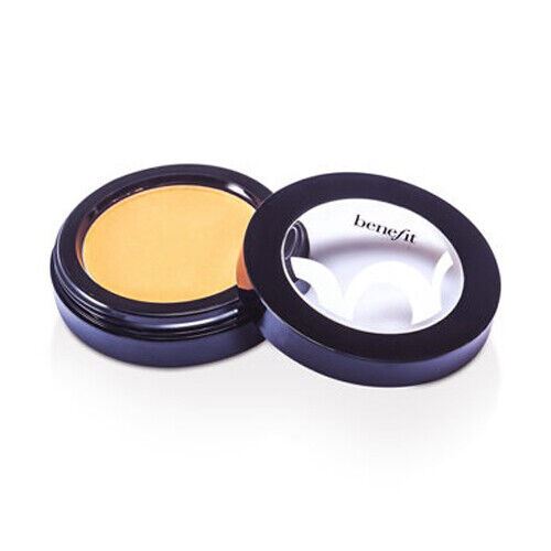 Benefit Silky Powder Eye Shadow in Shallow