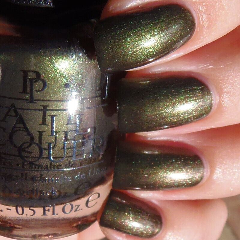 OPI Green On The Runway DuoChrome Nail Polish from the OPI Coca-Cola (Coke) Collection. OPI Item Product Code NLC18