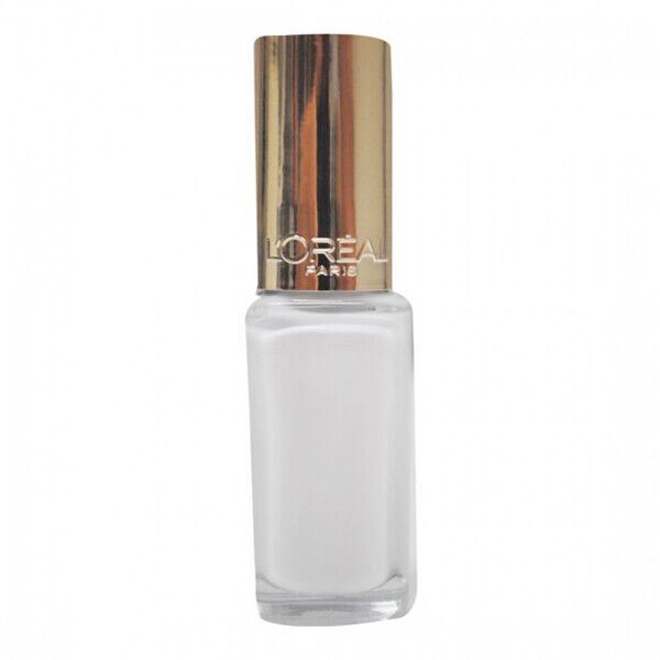 L'Oreal - Chantilly Lace #857 (Color Riche White Nail Polish)