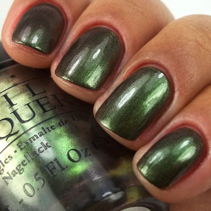 OPI Green On The Runway DuoChrome Nail Polish from the OPI Coca-Cola (Coke) Collection. OPI Item Product Code NLC18